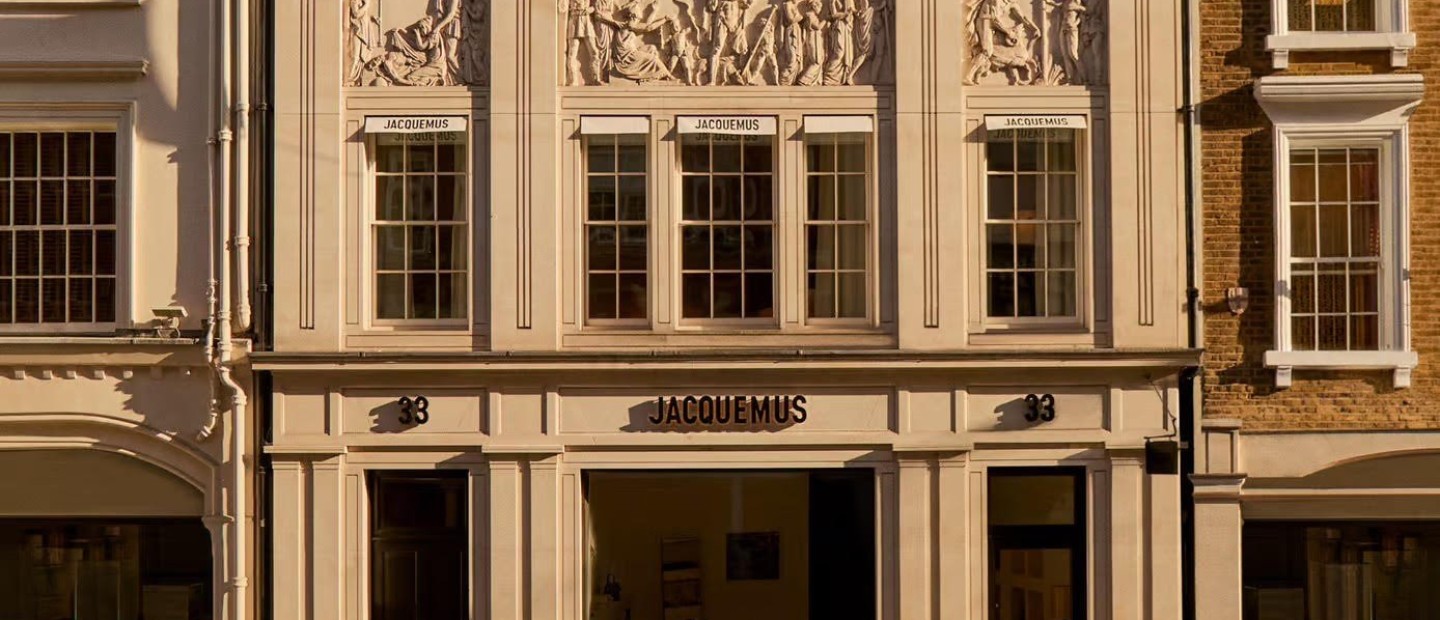 Μια inside ματιά στη νέα boutique του Jacquemus στο Λονδίνο