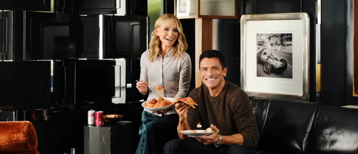 Μέσα στο εκλεπτυσμένο σπίτι της Kelly Ripa και του Mark Consuelos στη Νέα Υόρκη