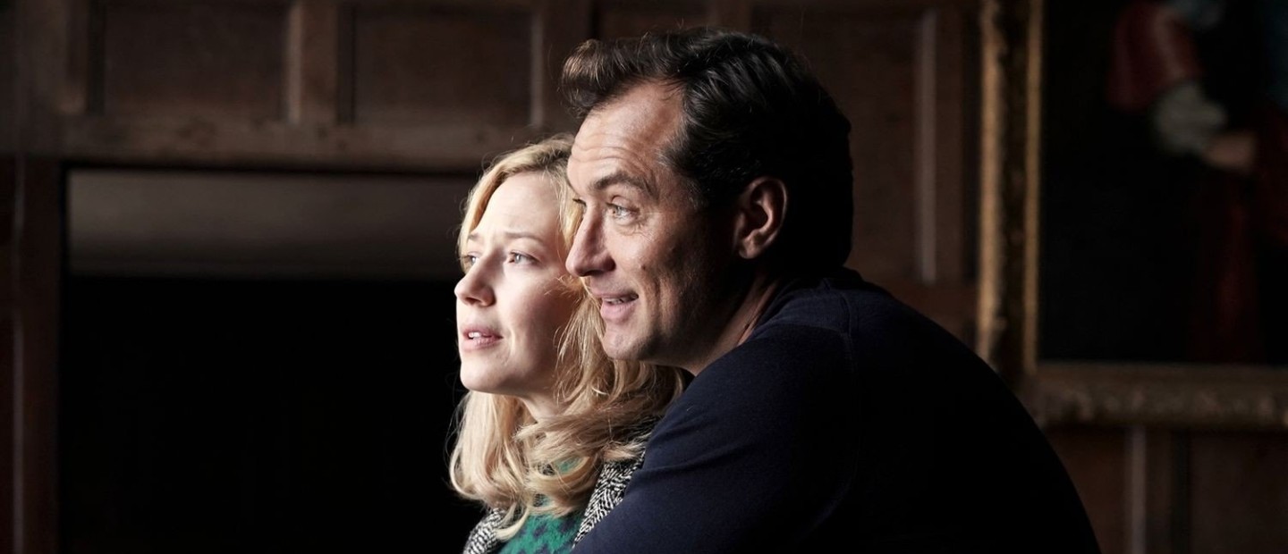 National Hugging Day: Μπορεί μια αγκαλιά να είναι το «αντίδοτο» στη νοσηρότητα των καιρών μας;