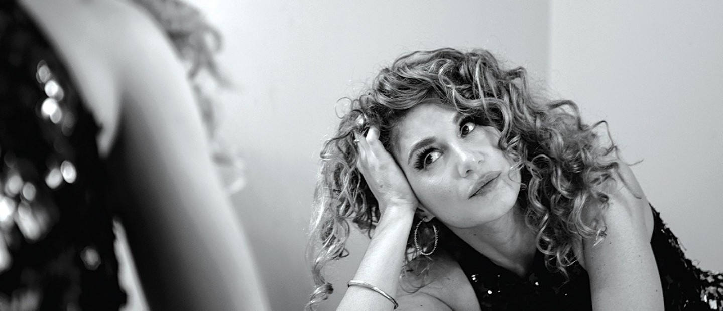 Άλκηστις Πουλοπούλου: «Η δουλειά του ηθοποιού είναι ένα επάγγελμα, το οποίο ουσιαστικά την ντροπή την αποβάλλει»