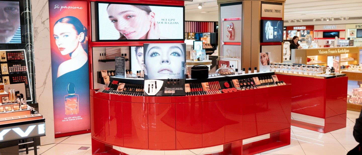Ο οίκος Armani beauty μάς υποδέχτηκε στο νέο του corner στο attica Τσιμισκή με ένα ξεχωριστό event 