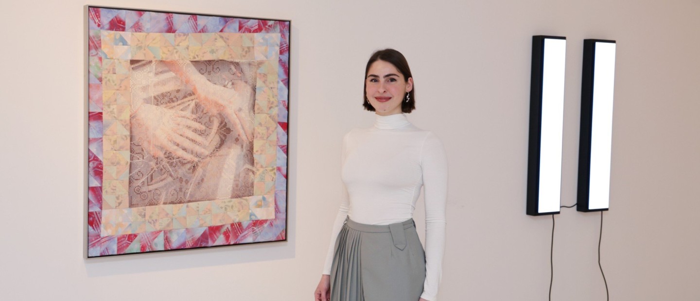 Escapism: Όλα όσα μοιράστηκε μαζί μας η Θεοδώρα Κουμουνδούρου, σύμβουλος τέχνης κι επιμελήτρια της νέας έκθεσης στην SG Gallery