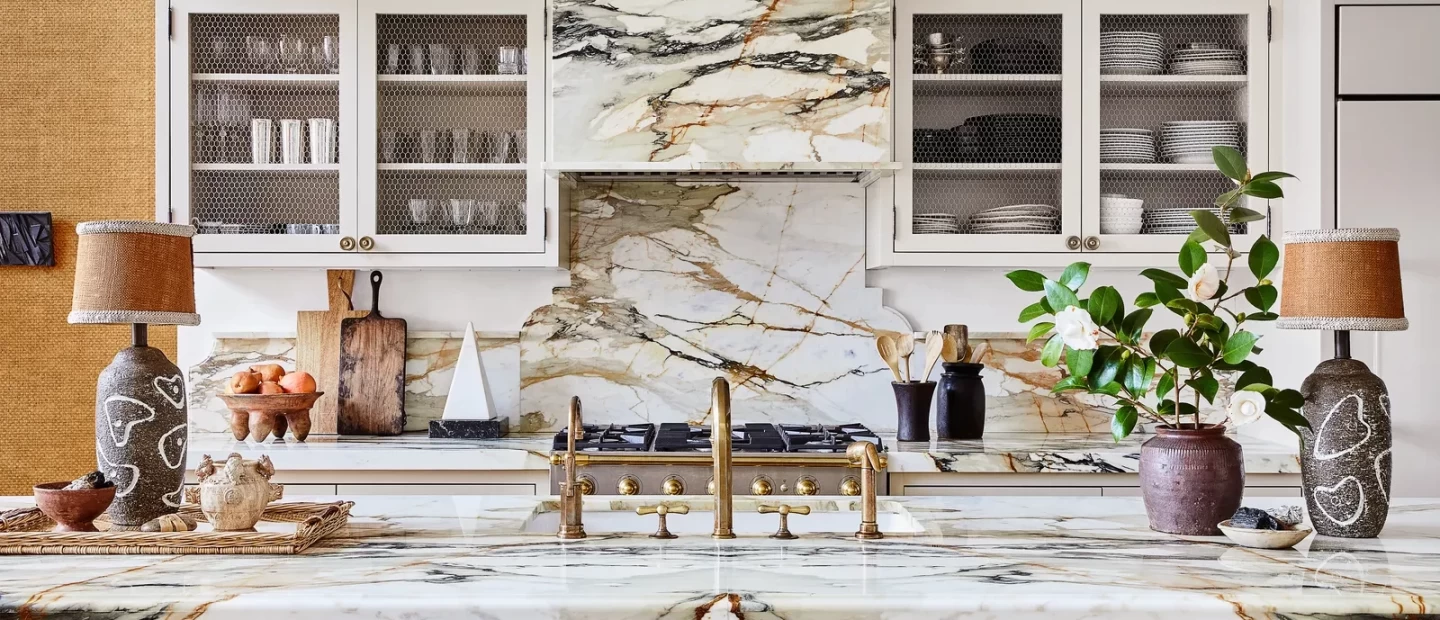 Τα design hacks για να μεταμορφώσετε την κουζίνα σας σε μόλις λίγα λεπτά
