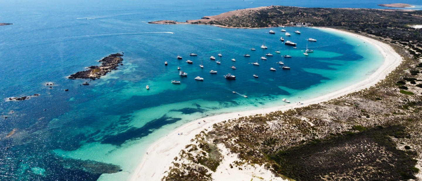 6 κρυμμένα νησιά-διαμάντια Μεσογειακών χωρών, ιδανικά για γαλήνιες διακοπές