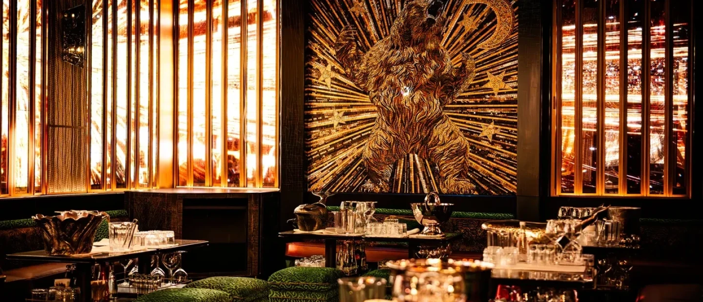  L'Aventure: Το εμβληματικό privé club του Παρισιού ελκύει ξανά το ενδιαφέρον της παγκόσμιας ελίτ