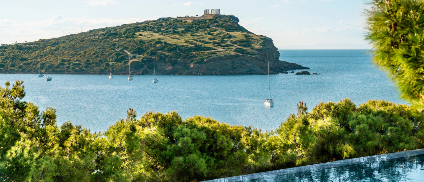 Απολαύστε το τριήμερο του Αγίου Πνεύματος σε ένα από τα πιο εντυπωσιακά σημεία της Αθηναϊκής Ριβιέρας