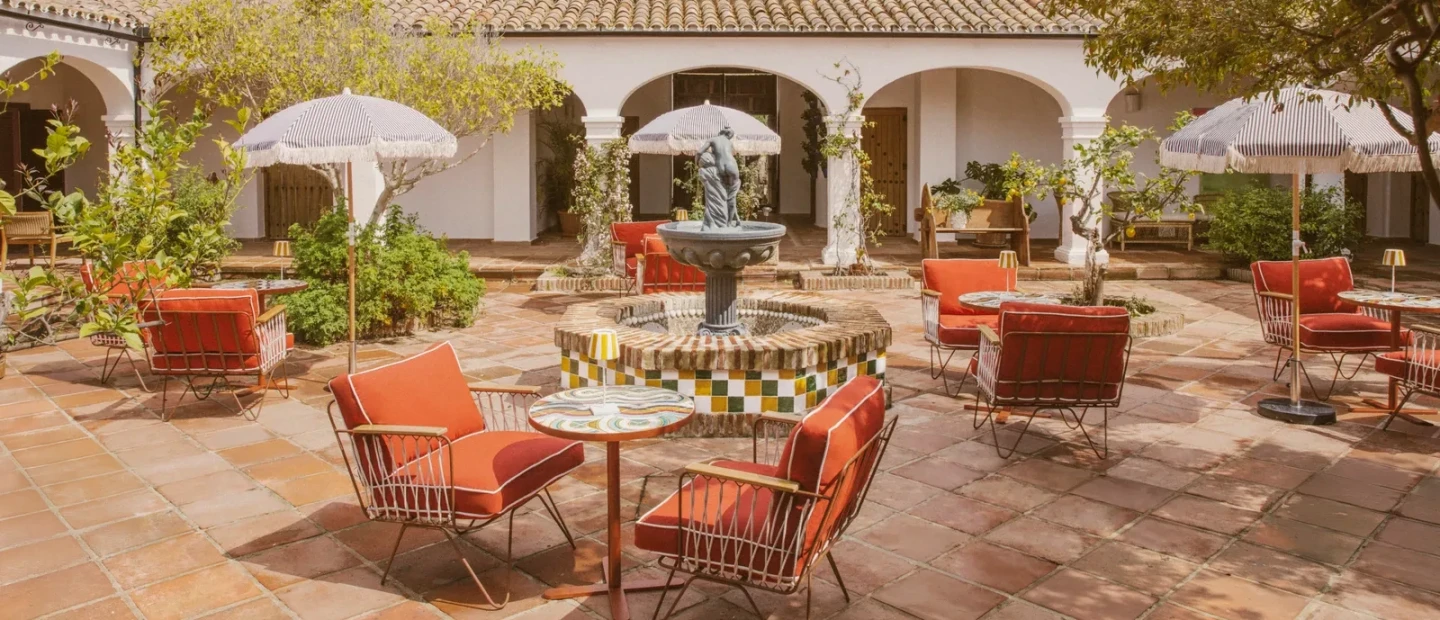 Ένα boutique - hotel στην καρδιά της Ανδαλουσίας με αύρα Palm Springs 