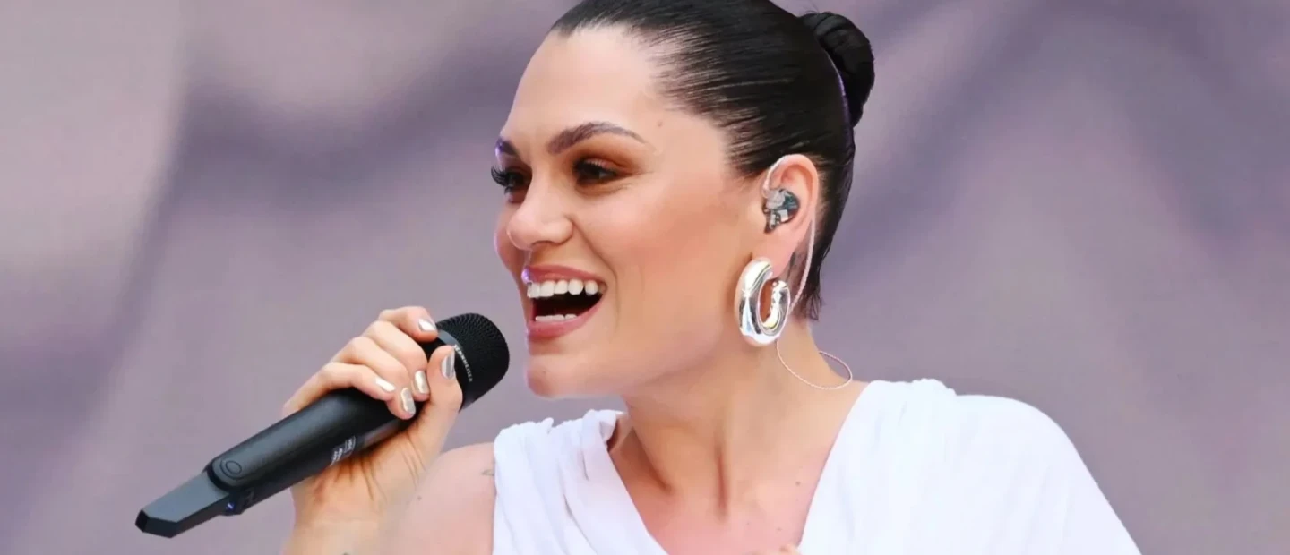Η Jessie J συγκινεί με τη δημοσίευσή της μετά την επέμβασή της για τον καρκίνο του μαστού 