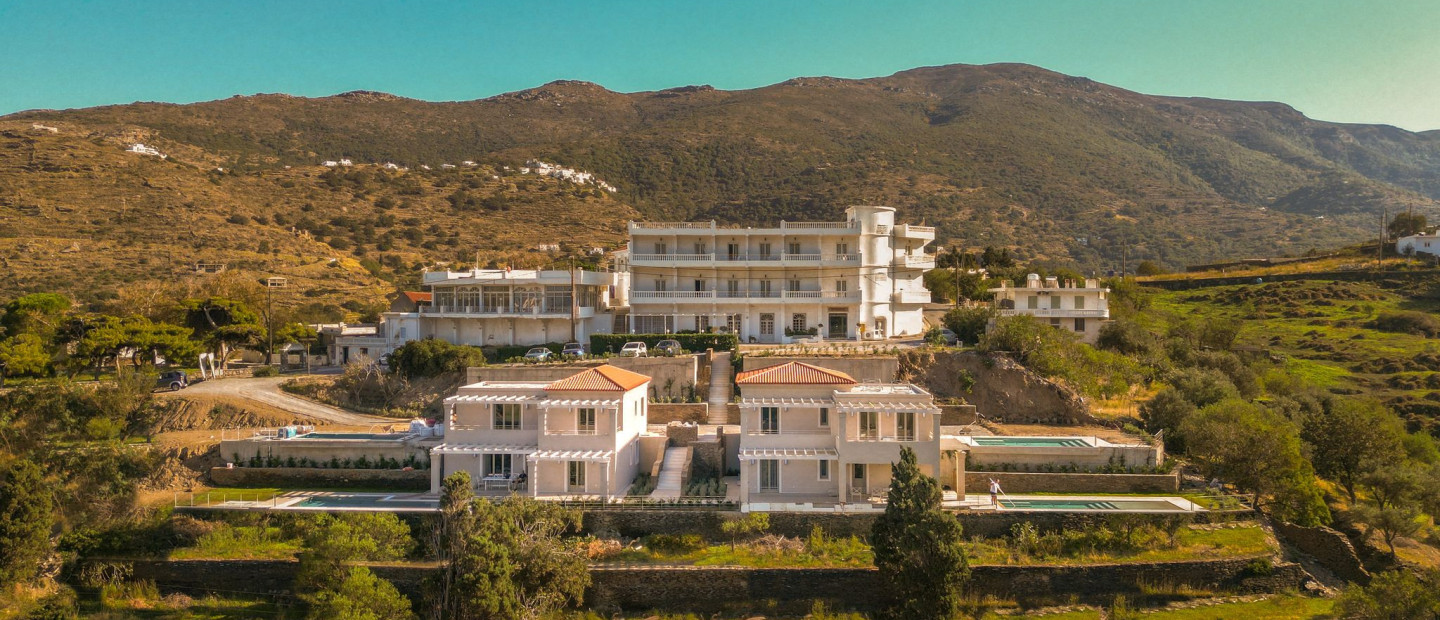 Ένας quiet luxury προορισμός στην Άνδρο αναδεικνύει την τέχνη της αυθεντικής φιλοξενίας