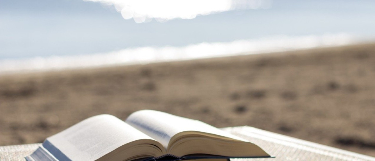 5 κλασικά βιβλία που γίνονται η απόλυτη συντροφιά μας και αυτό το καλοκαίρι