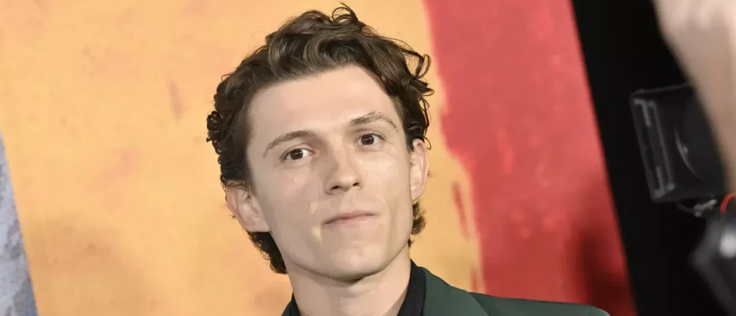 Ο Tom Holland άφησε την υποκριτική και μπήκε στη κουζίνα του Gordon Ramsay