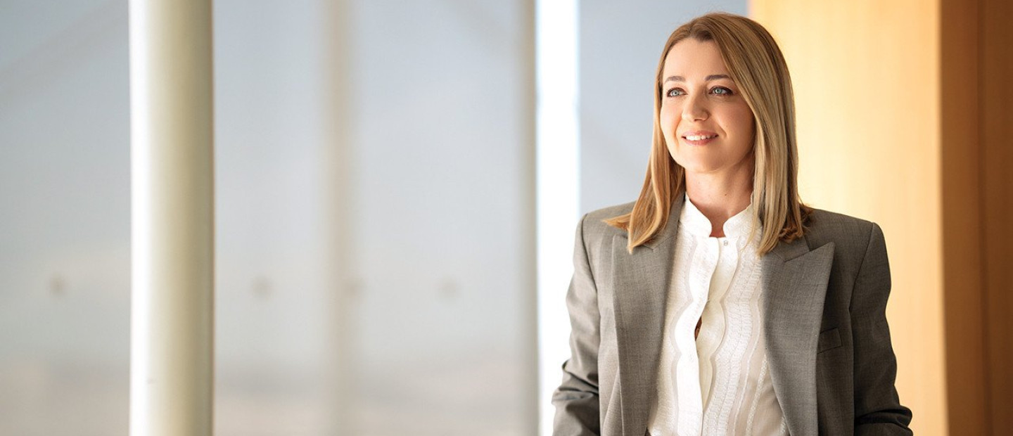 Η Βασιλική Αδαμίδου, Διευθύντρια Εταιρικών Υποθέσεων και Βιωσιμότητας της Lidl Ελλάς μας αναλύει τις δράσεις που στοχεύουν σε ένα καλύτερο αύριο για το περιβάλλον