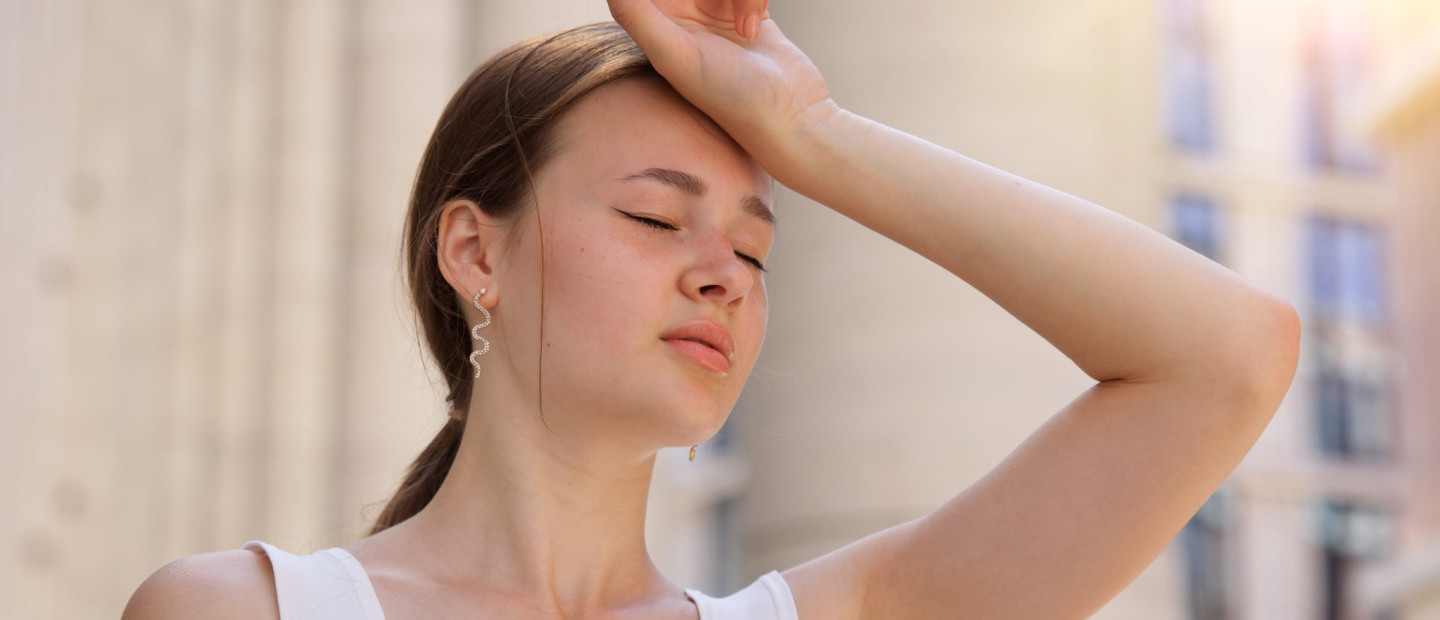 Πώς θα βάλουμε ένα τέλος στους πονοκεφάλους λόγω ζέστης