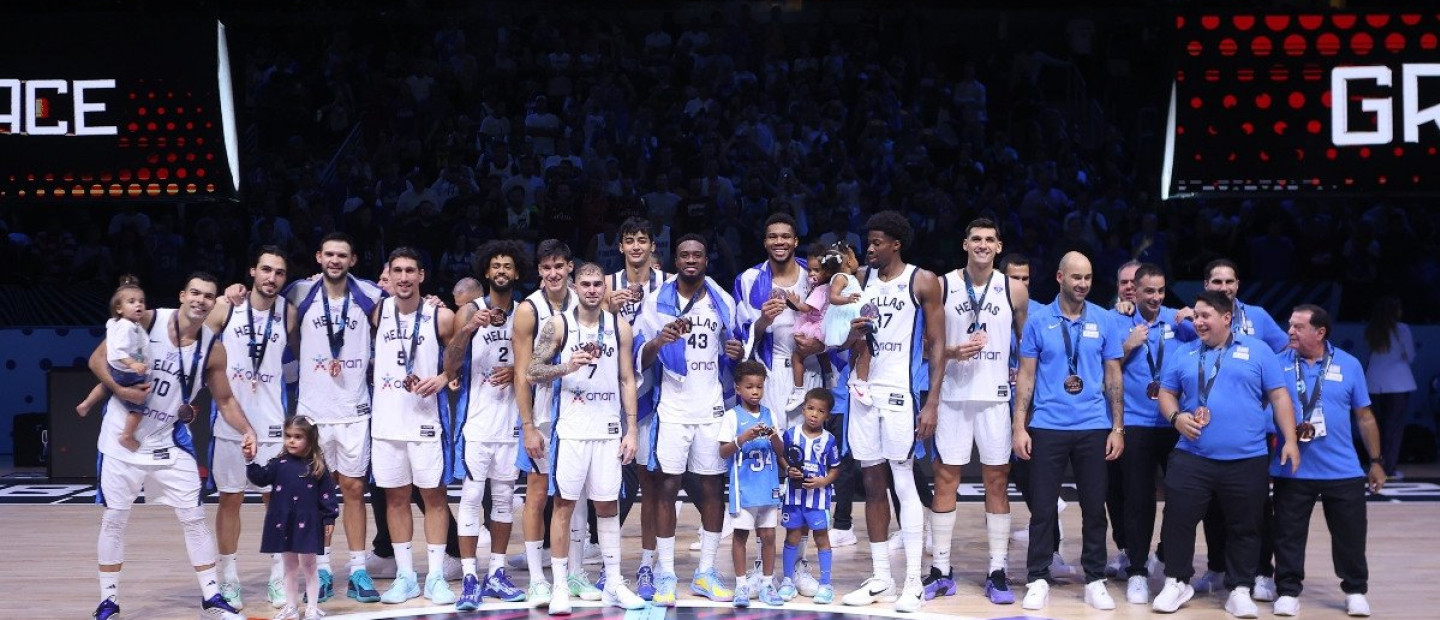 Περάσανε τα χρόνια και παρά τις αλλαγές, είναι ακόμα εκείνα τα παιδιά που αντέχουν...