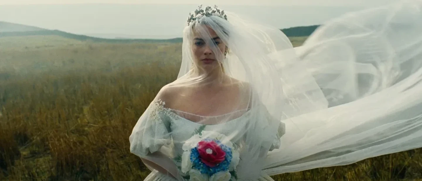 Margot Robbie και Jacob Elordi σε σκηνές γεμάτες πάθος στη νέα ταινία 'Wuthering Heights'