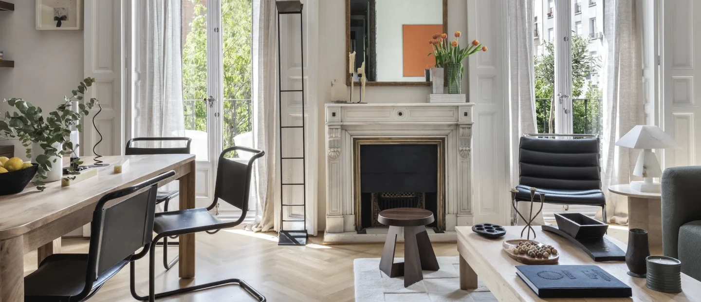 Ένα διαμέρισμα του 1905 στη Μαδρίτη ενώνει μοναδικά μοντέρνα αισθητική και μεσογειακή ζεστασιά