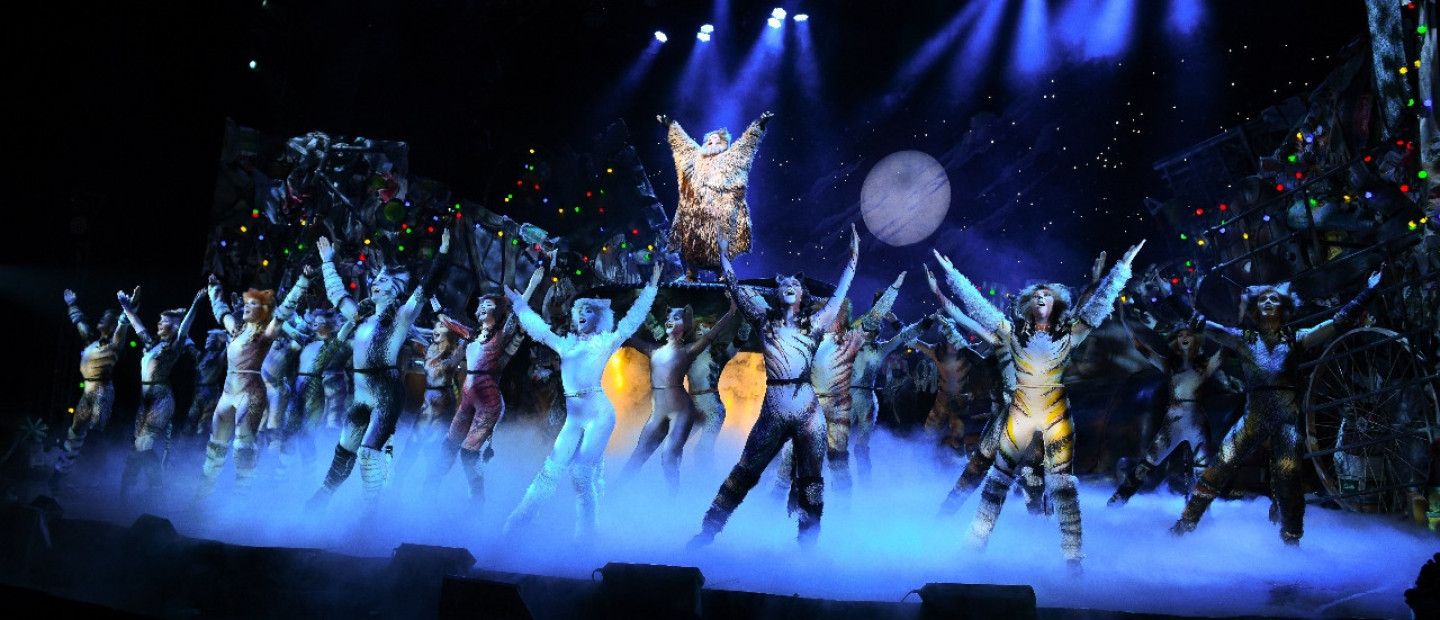 Το “Cats” έρχεται στη Θεσσαλονίκη: Τι μοιράζονται μαζί μας οι 4 πρωταγωνιστές της θρυλικής παράστασης