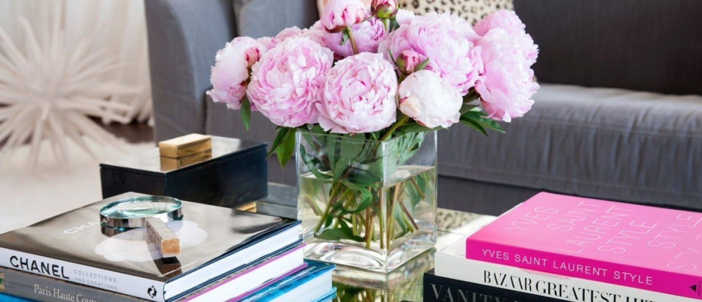 Τα must-have διακοσμητικά αντικείμενα που θα αναβαθμίσουν το coffee table σας