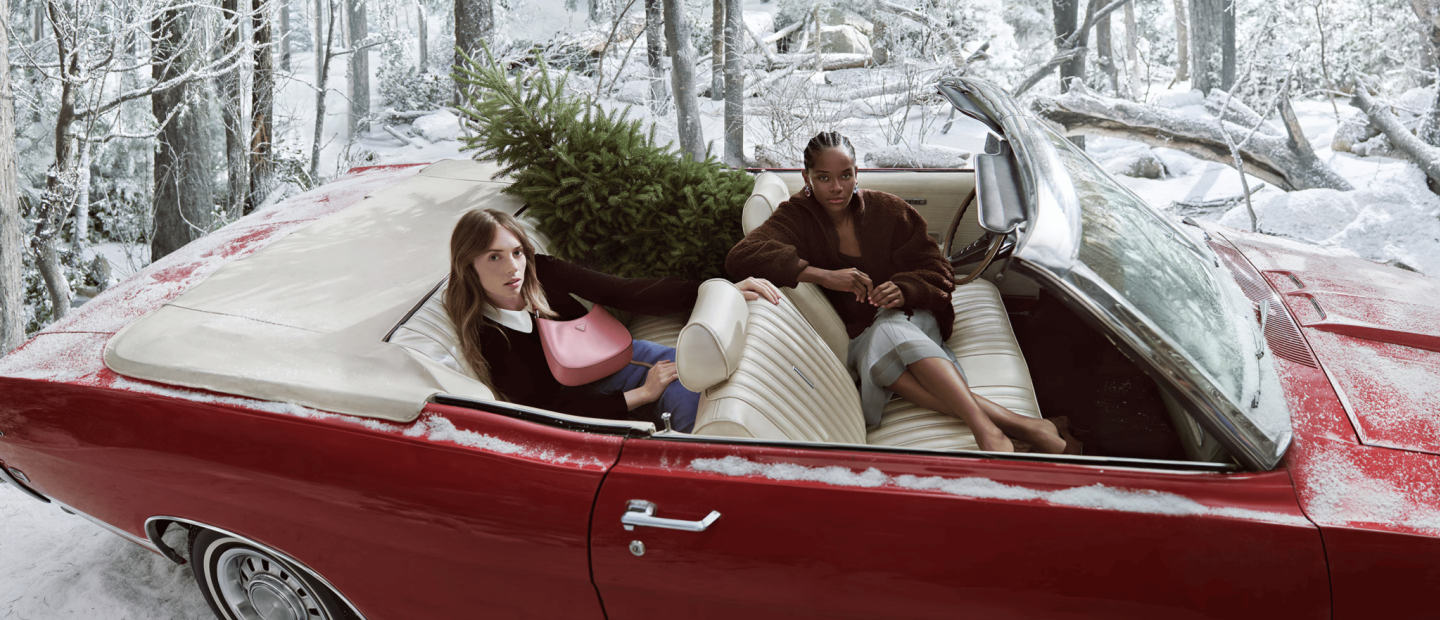 To χειμερινό παραμύθι των ambassadors του οίκου Prada