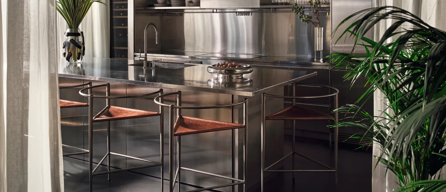 Kitchen Color Trends: Τα χρώματα που επικρατούν στις κουζίνες φέτος τον χειμώνα