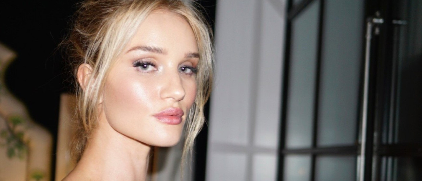 Τα Holographic Eyes είναι το πιο cool μακιγιάζ του χειμώνα