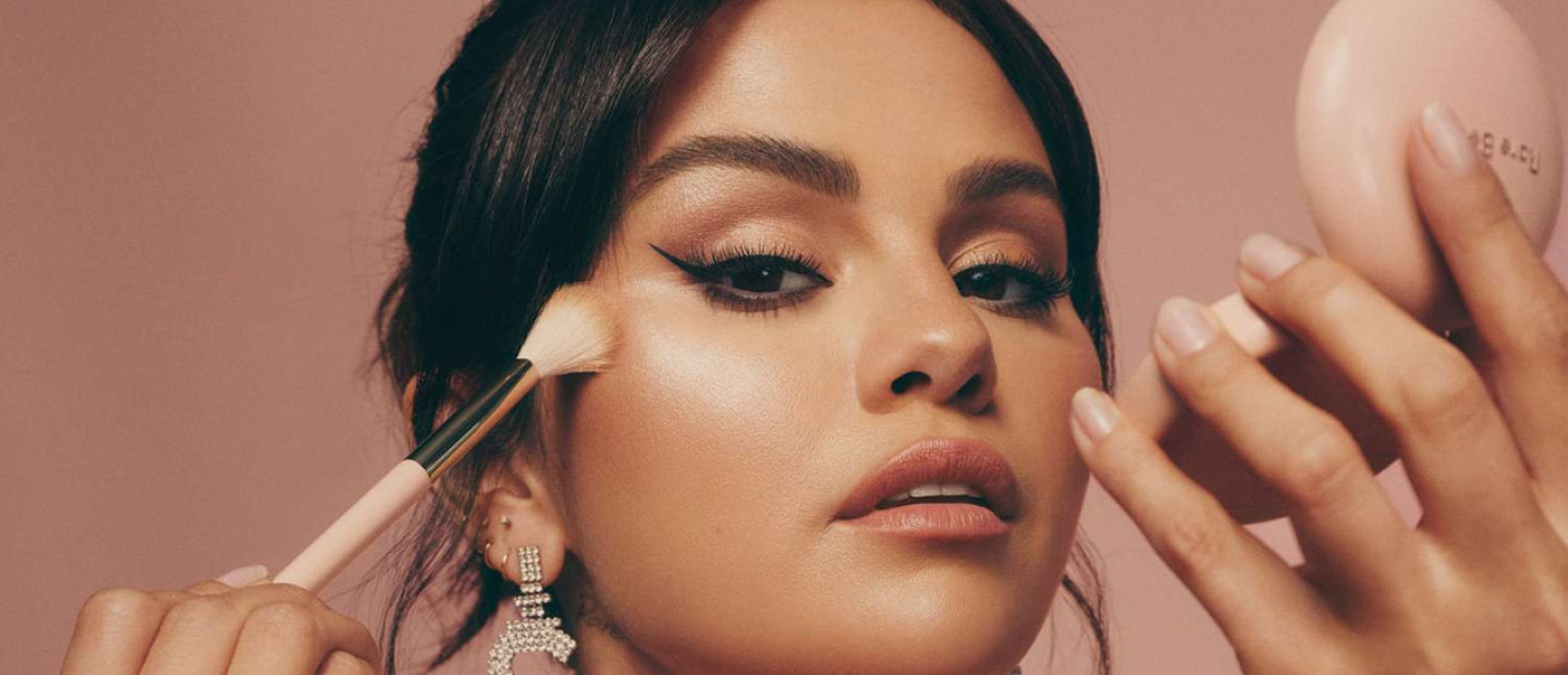 Το μακιγιάζ σας θα είναι πιο εκθαμβωτικό από ποτέ μέσα από αυτές τις 5 εκλεπτυσμένες ιδέες γεμάτες glitter