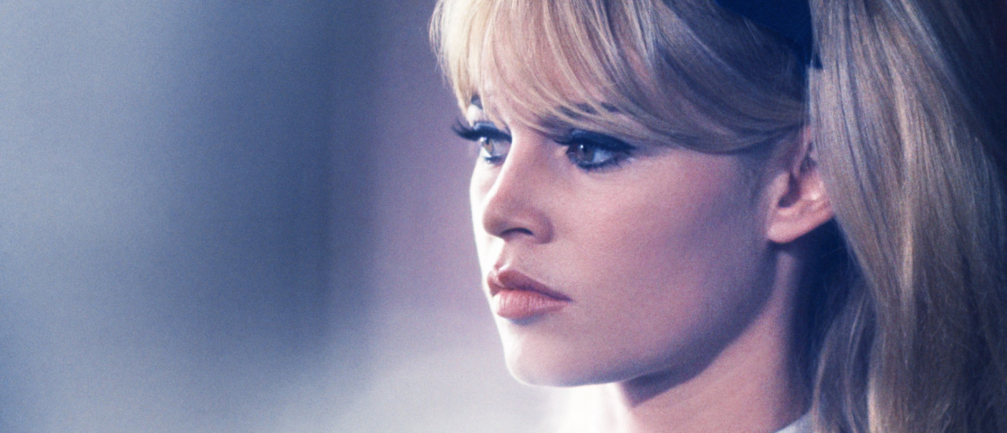 Οι iconic στιγμές που η Brigitte Bardot απέδειξε πως ήταν το απόλυτο sex symbol κι έμεινε για πάντα στην ιστορία