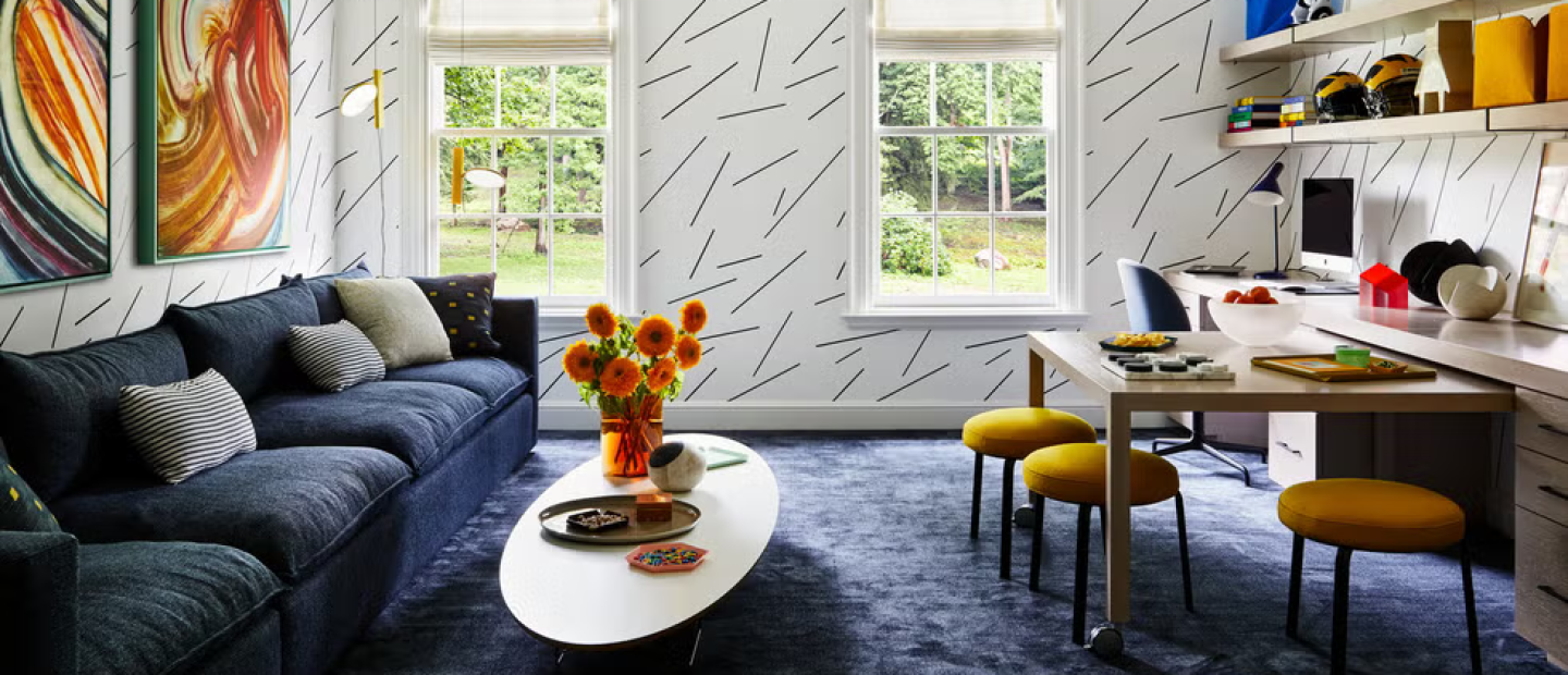 Η μεγάλη επιστροφή του wall-to-wall carpet: Μια τάση που διχάζει αλλά κερδίζει έδαφος