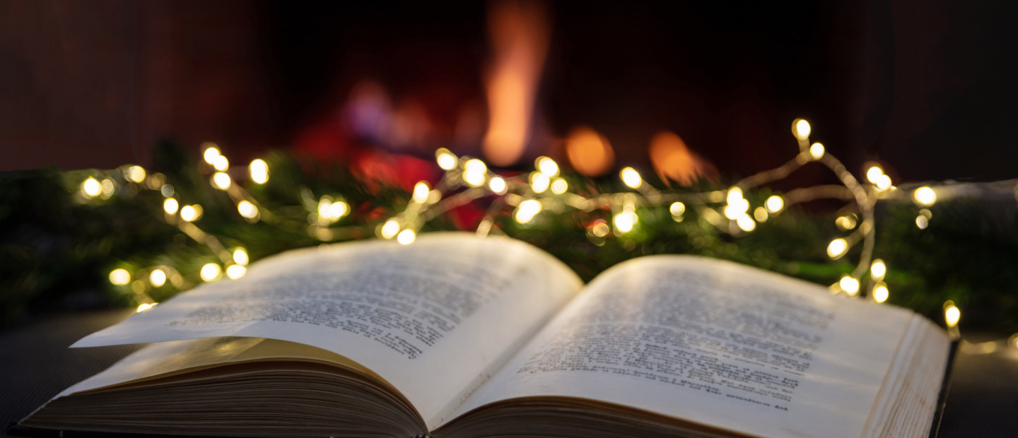 Τα βιβλία που διαβάζουμε και προσφέρουμε αυτά τα Χριστούγεννα 