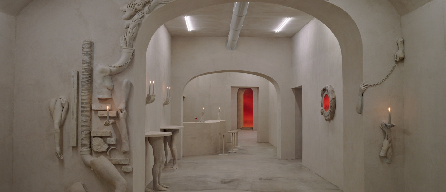 Το πιο «καυτό» νέο bar της Ρώμης είναι ίσως το ωραιότερο προσωρινό art installation που έχουμε δει