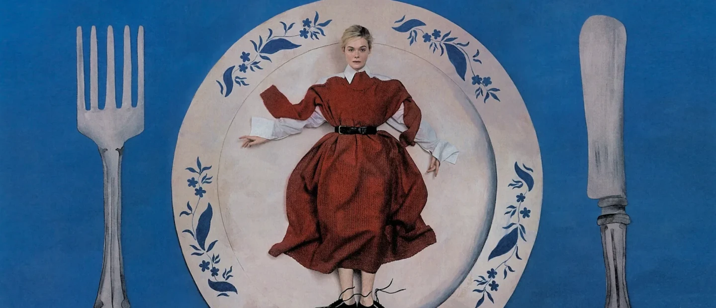 Η Elle Fanning φωτογραφίζεται με τον πιο δημιουργικό τρόπο σε ένα σουρεαλιστικό σκηνικό από τον ﻿Szilveszter Makó