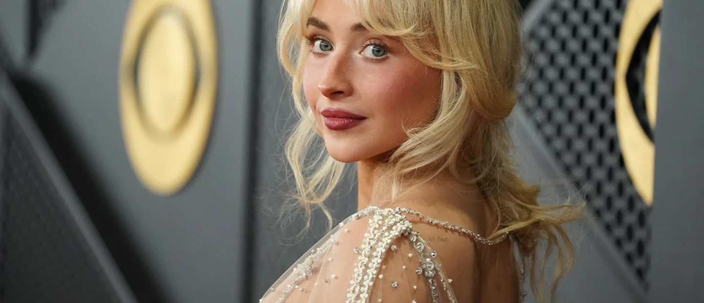 Τα beauty looks που αξίζουν όλη μας την προσοχή από τα φετινά Grammys