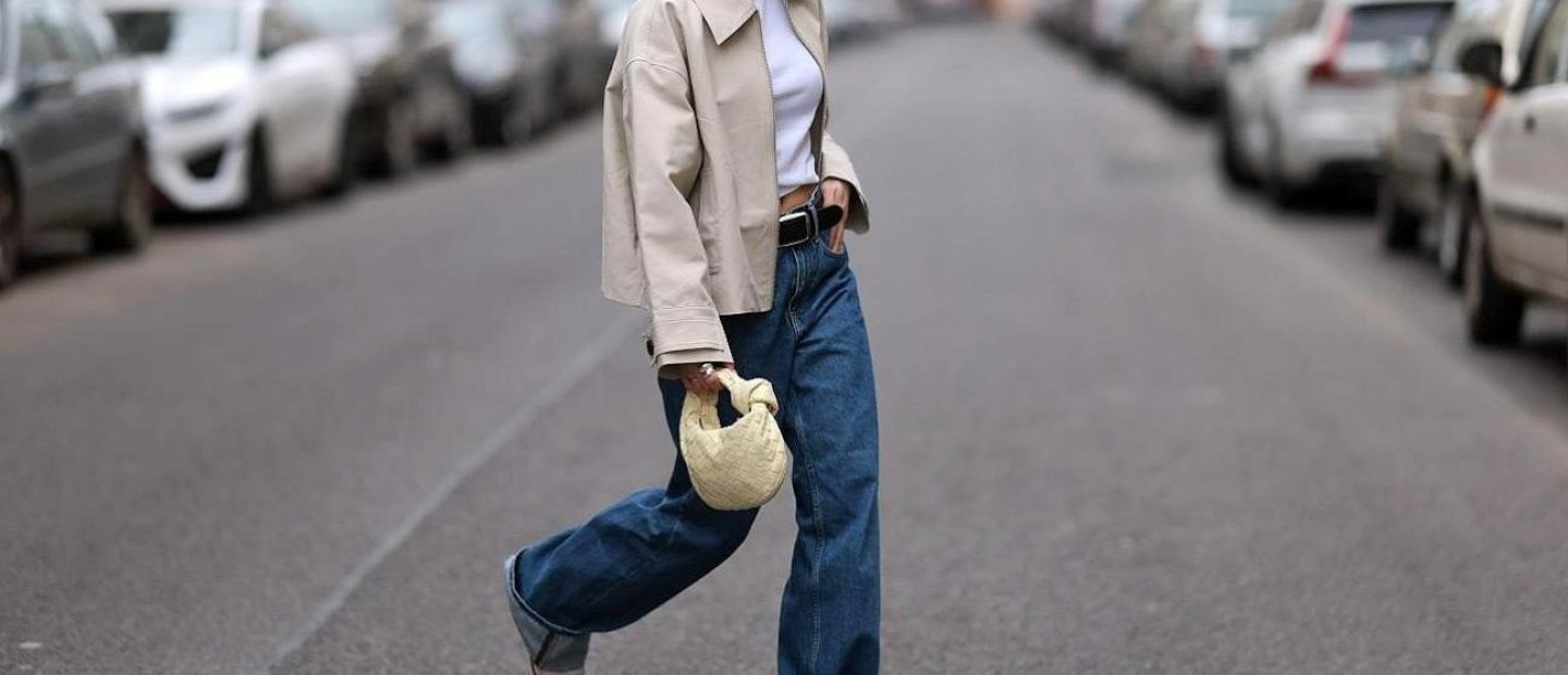 Λατρεύετε τα baggy jeans; Οι fresh τρόποι να τα φορέσετε