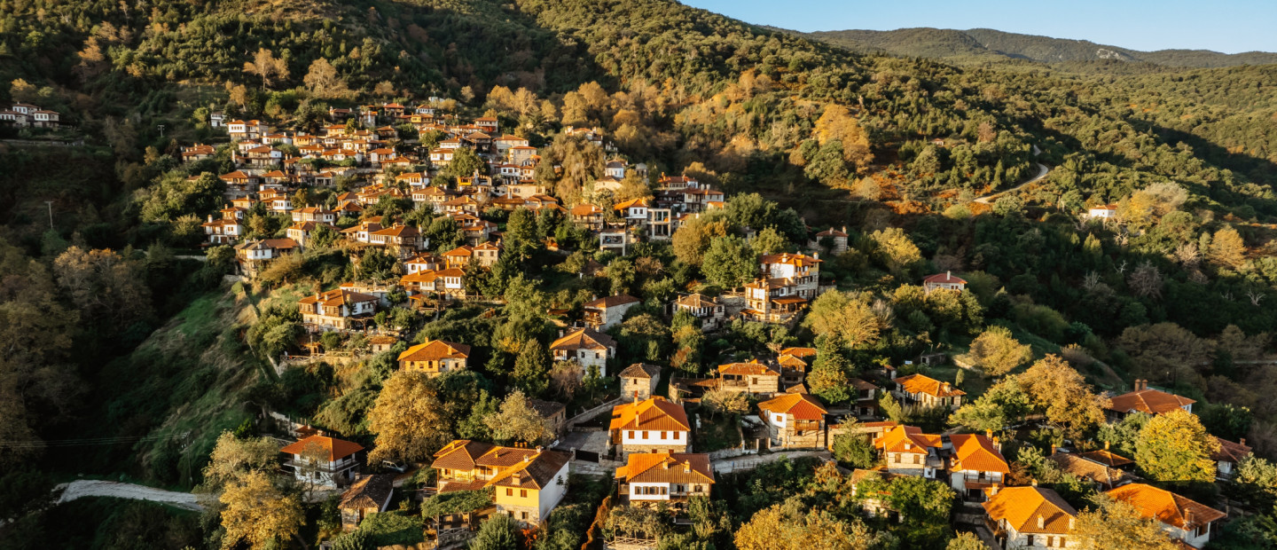 5 must-visit προορισμοί για μία αυθημερόν εξόρμηση την 25η Μαρτίου στη φύση