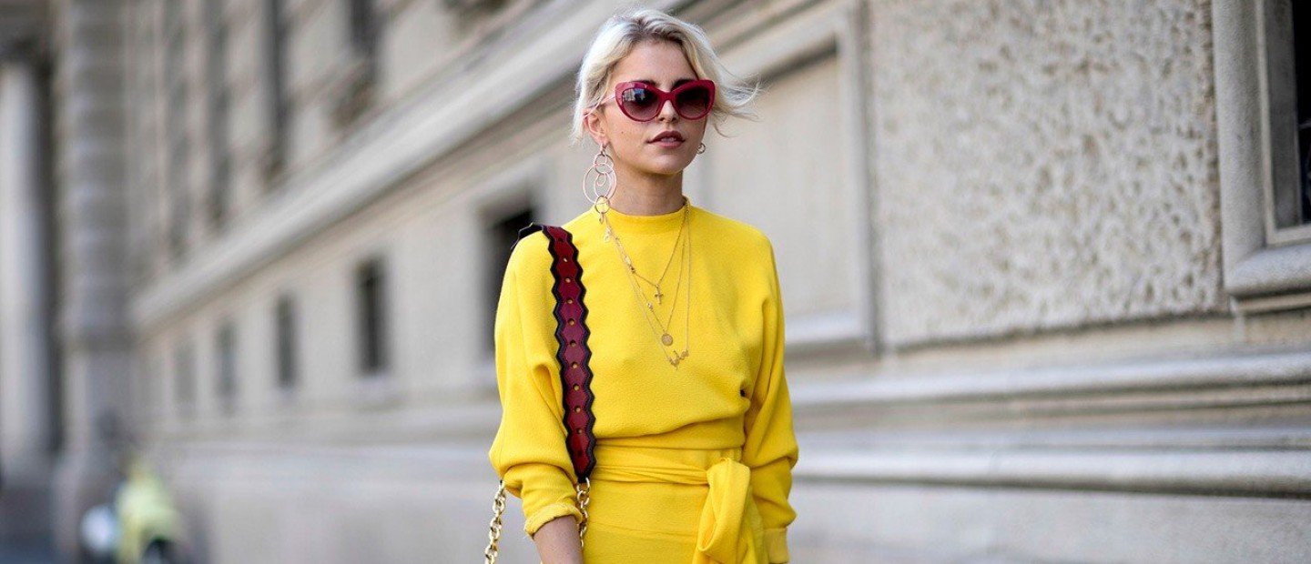 Yellow Madness: Φορέστε το πιο λαμπερό χρώμα της σεζόν
