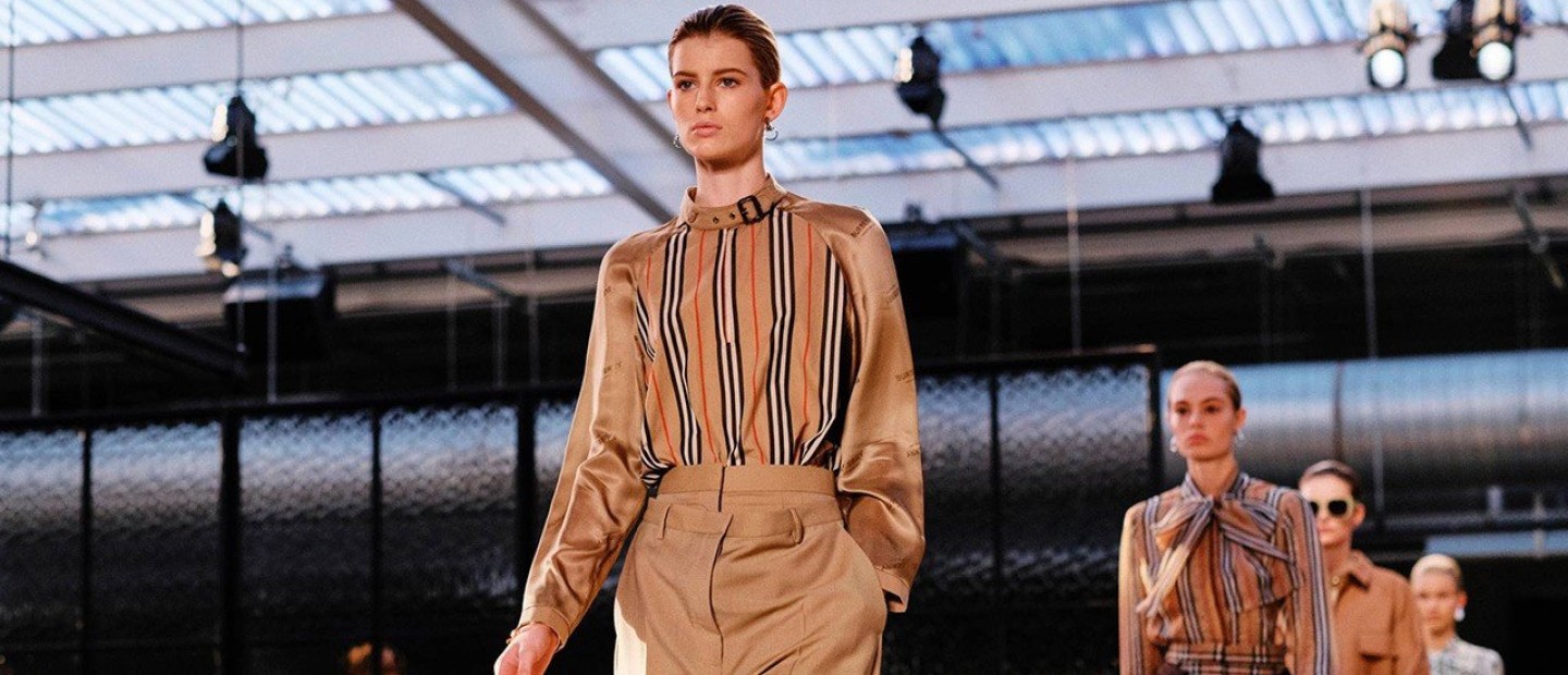 LFW: Δείτε το πρώτο show του Riccardo Tisci για τον οίκο Burberry 