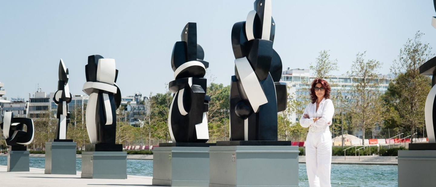 Η Σοφία Βάρη παρουσιάζει στην Ελλάδα την έκθεση Φόρμες και Αντιθέσεις