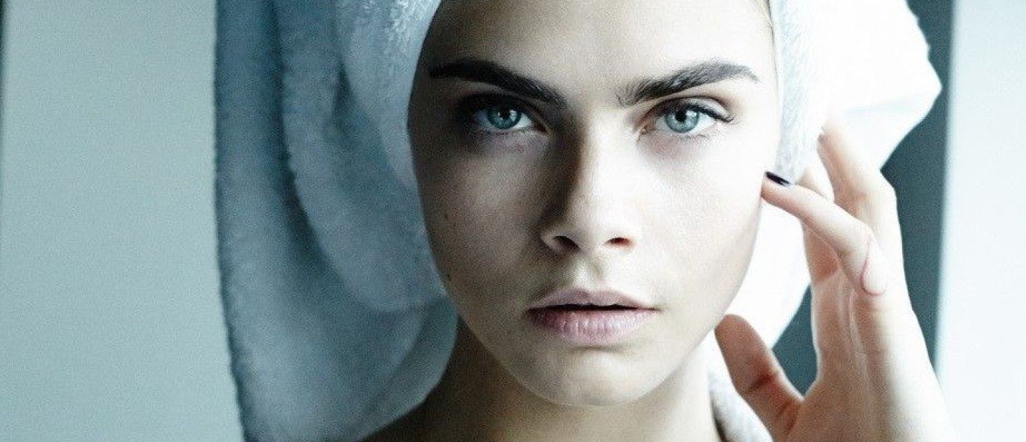 Αυτοί είναι οι καλύτεροι τρόποι για να αφαιρέσετε το μακιγιάζ σας