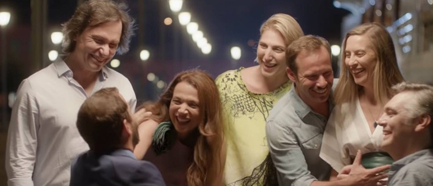 Λόγω Τιμής: Η επιστροφή της παρέας που ένωσε όλη την Ελλάδα