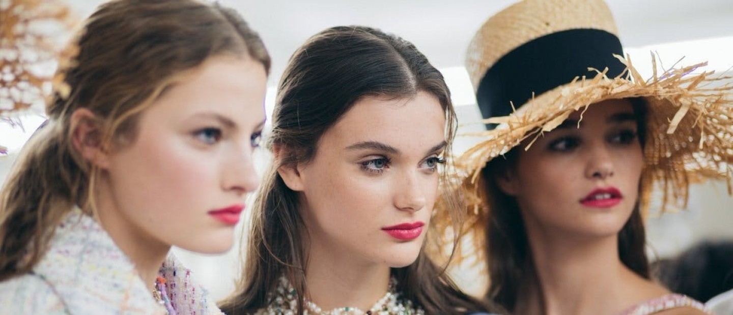 Τα κραγιόν που πρέπει να αποκτήσετε φέτος το καλοκαίρι είναι αυτά