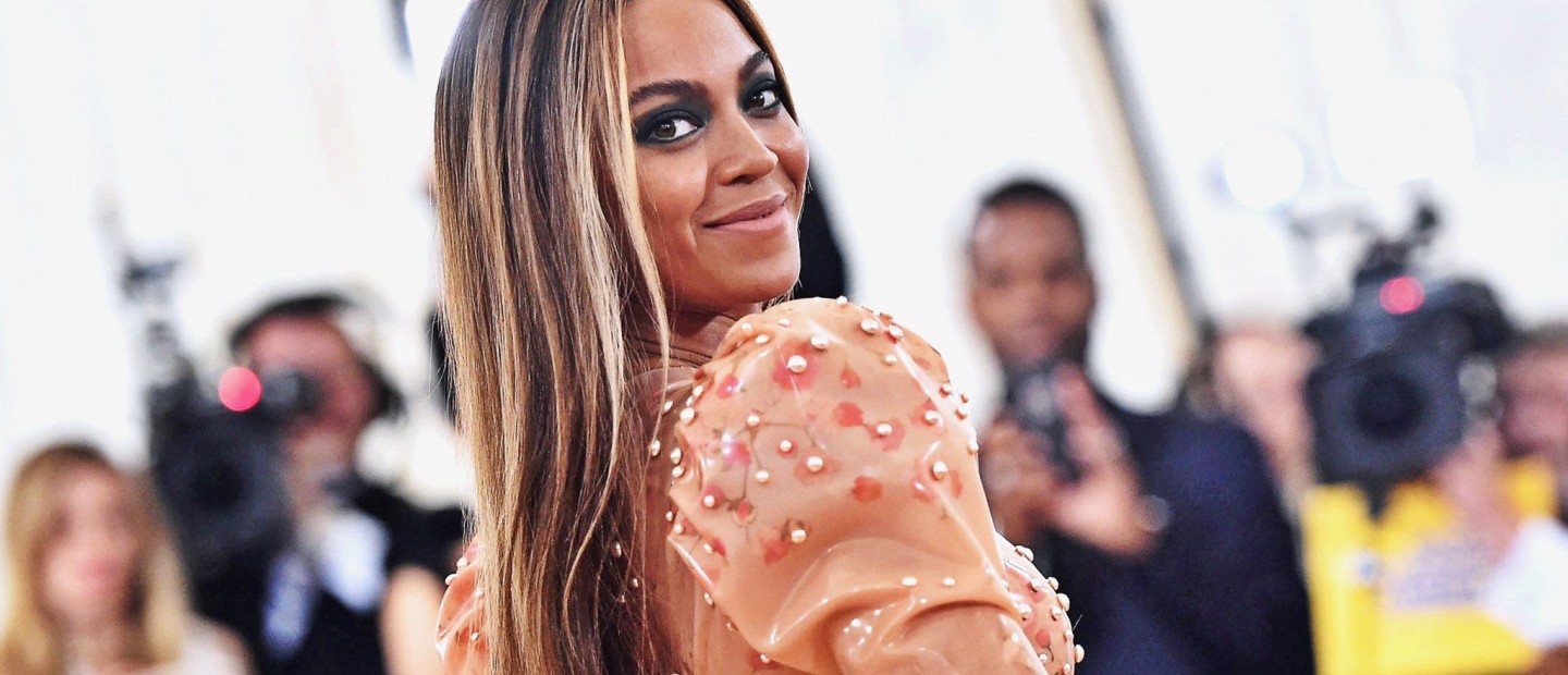 8 κολακευτικά χτενίσματα για εσάς που έχετε στρογγυλό πρόσωπο