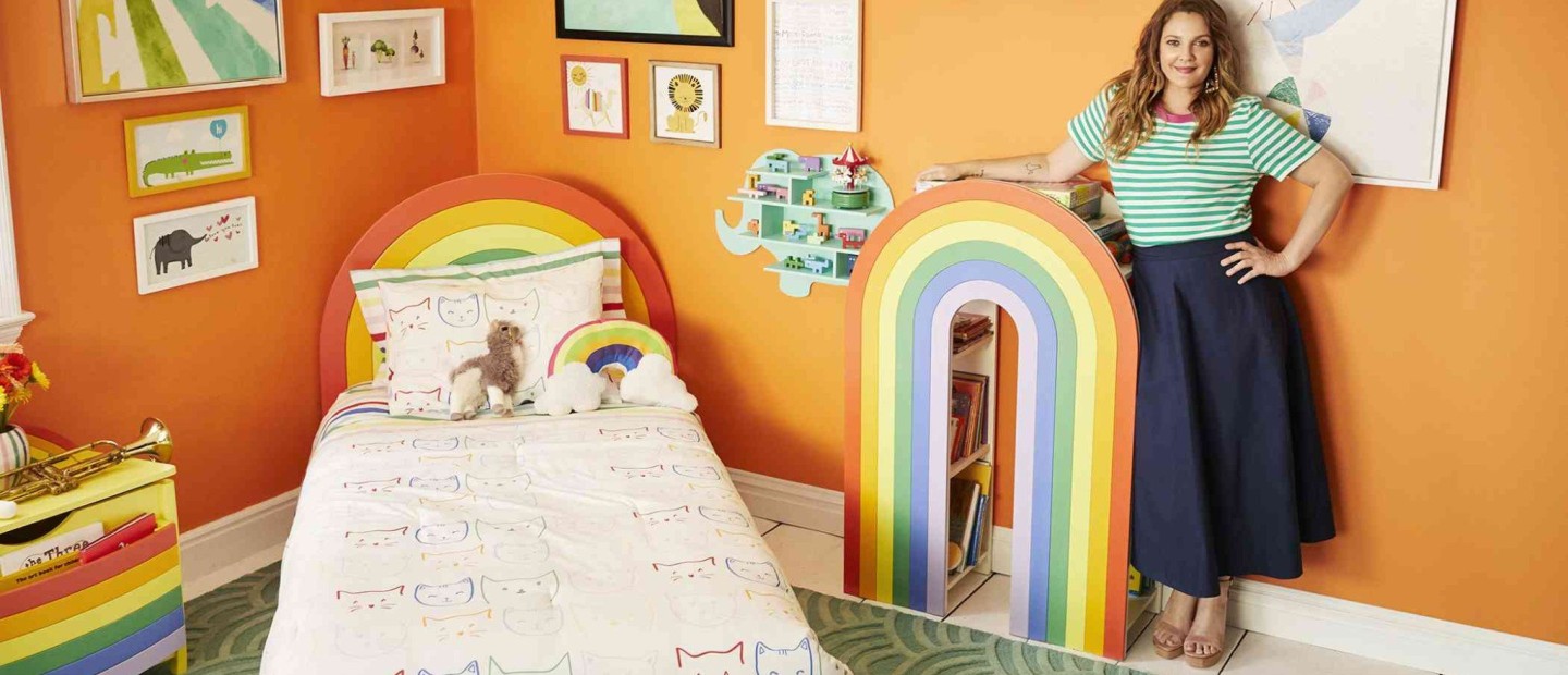 Η Drew Barrymore μόλις λάνσαρε μια décor συλλογή για παιδιά και είναι απίθανη