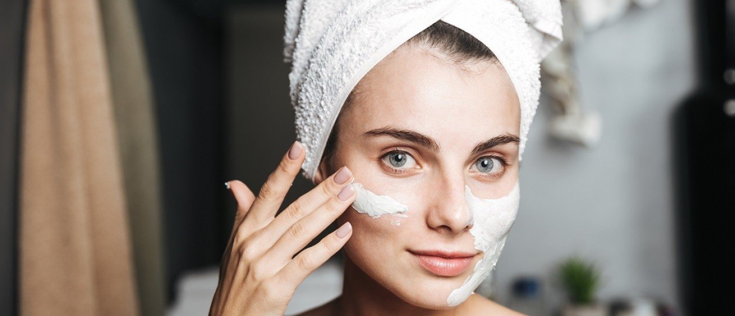 6 συνήθειες που πρέπει να υιοθετήσετε για να έχετε τέλειο δέρμα τις Δευτέρες 