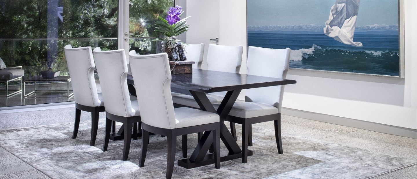 Μια κατοικία πέντε επιπέδων και με exotic vibes που θα σας εκπλήξει