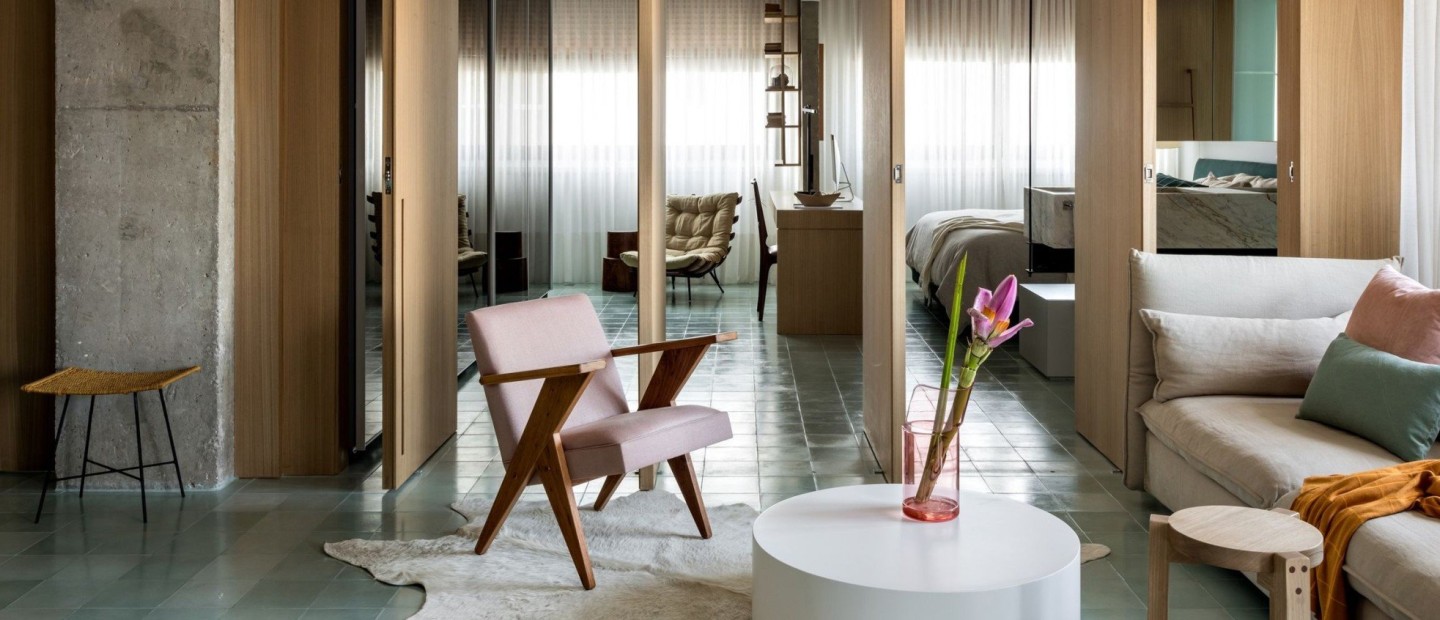 Ένα ανακαινισμένο διαμέρισμα στο Sao Paolo φλερτάρει με τον μοντερνισμό 