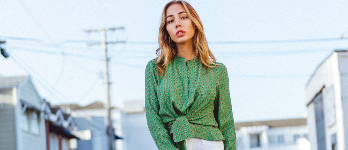 Tα 5 διαχρονικά κομμάτια που θα φέρουν φρέσκο αέρα στα looks σας και θα κρατήσετε μια ζωή 