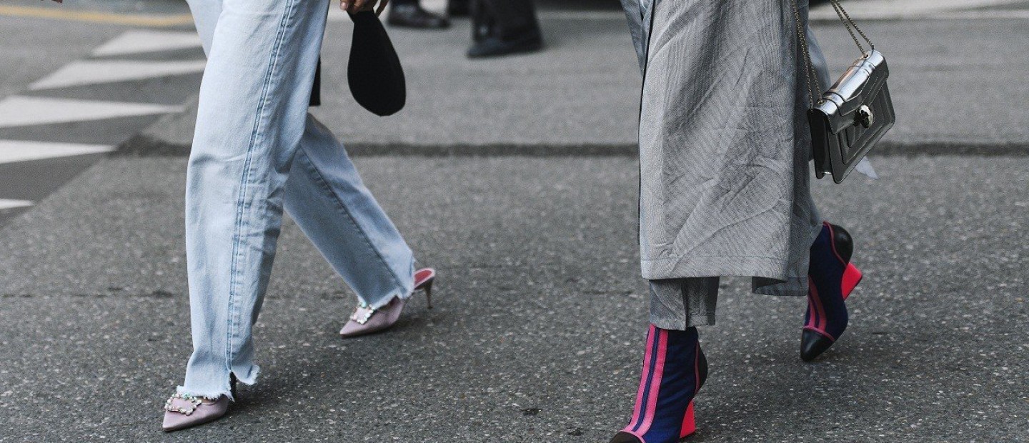 Οι πιο εύκολοι street style συνδυασμοί για να φορέσετε τα τζιν παντελόνια σας