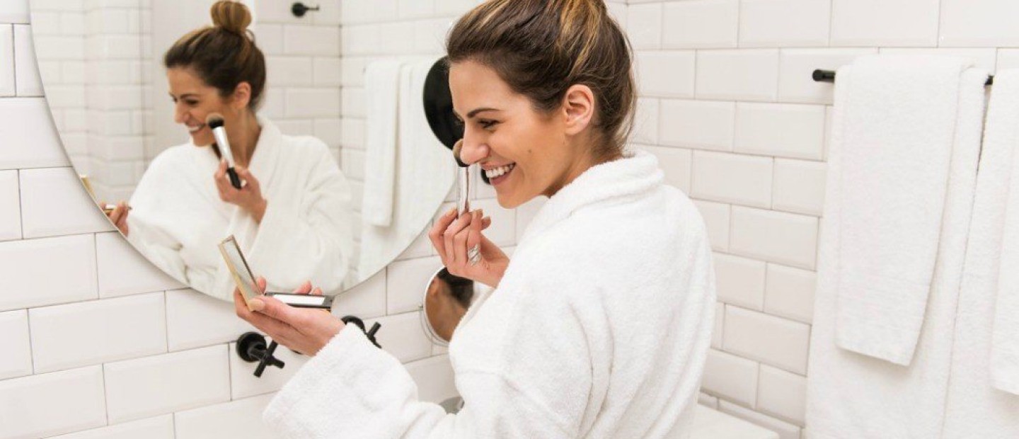 Face Roller VS Jade Roller: Η Σουζάνα Κεγγίτση δείχνει πώς να τα χρησιμοποιήσετε με τον πιο αποτελεσματικό τρόπο 