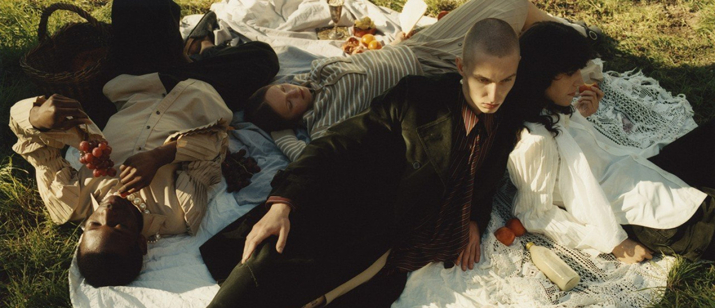 ΥΟΟΧ x JW Anderson: Αυτή είναι η νέα capsule συλλογή που έχει ξετρελάνει τον κόσμο της μόδας 