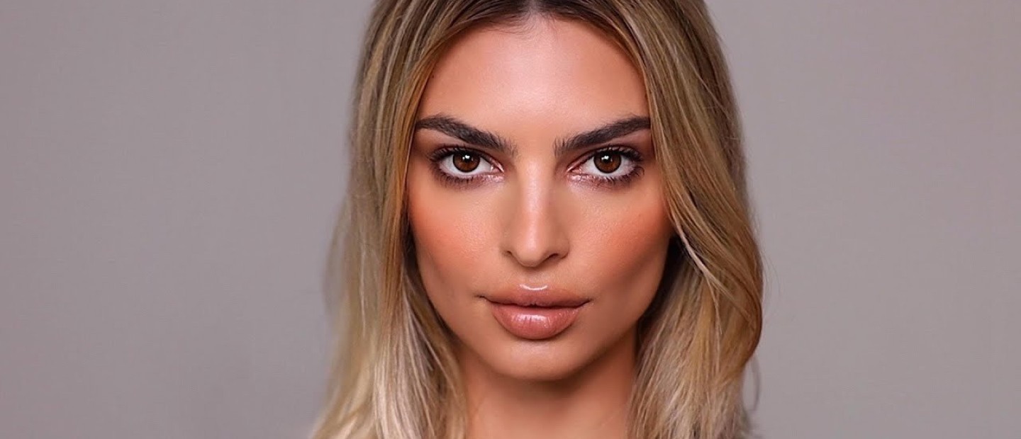 Summer Glow: Ο makeup artist Hung Vanngo δημιούργησε στην Emily Ratajkowski το πιο λαμπερό μακιγιάζ